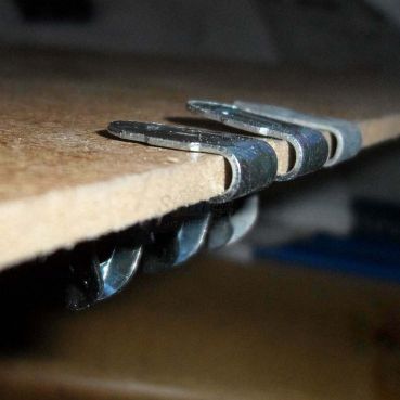 Preview: VW Bus T2 Klammer Türklammer Türclip Türverkleidung 6mm schmal wie Original